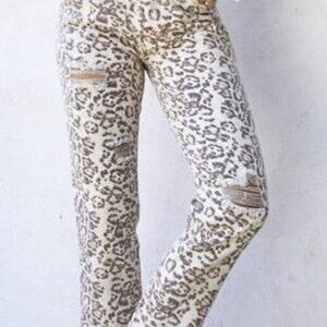 NWT Style Rack Animal Print Distressed Ankle Jeans Size 26